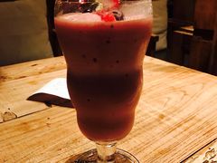 红莓酸奶思慕雪-MAAN COFFEE(金桥店)