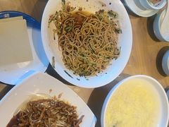 -严记小天府酸菜鱼(西四路店)