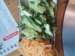 凉菜双拼-山河屯铁锅炖鲜鹅·东北菜(开发区一店)