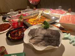 -二荆条·蜀鲜汇城市森林火锅