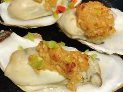 烤乳山生蚝-船梆煮•蒸汽海鲜·炉火烤肉(五四广场店)
