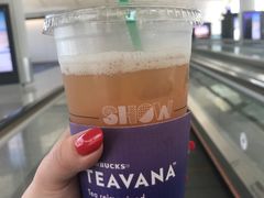 -星巴克(香港国际机场44号闸店)