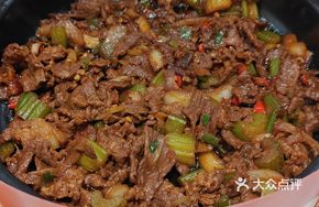 Spicy Beef with Small Chao