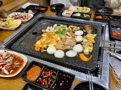 黑毛猪五花-韩阳王石板烤肉