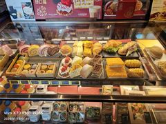 面包甜点陈列柜-星巴克臻选(南京艾尚天地店)