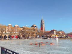 -王府井奥莱棋盘山小镇