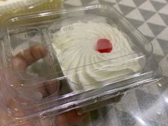 -红宝石·鲜奶小方·海派西点房(联洋店)