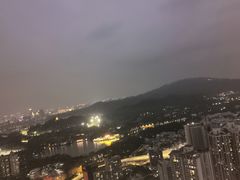 -广州中心皇冠假日酒店