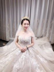 -艾米丽婚纱礼服