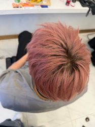 -镁连社·美联社