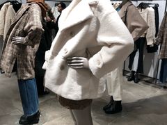 -URBAN REVIVO(西安Momopark店)