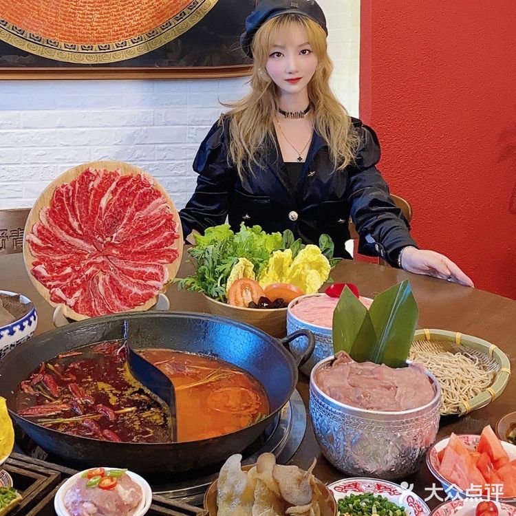 野青稞•牦牛火锅,打卡啦!
