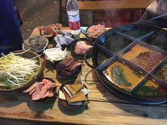 -岗上渣渣老火锅(两路口店)