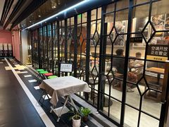 -蟹黄鱼·海派深夜面馆(巨鹿路店)