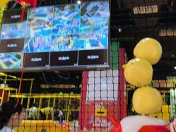 -蹦蹦跳跳(新奥购物中心店)