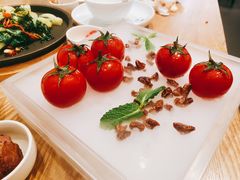 番茄脆菇沙拉-小大董·烤鸭(王府井apm店)