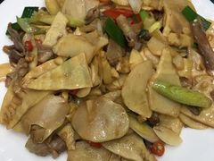 肉片炒春笋-民间瓦缸煨汤館(嵩山路店)
