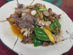 -雄仔农家菜馆·特色葱油鸡(六祖店)