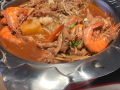 -胖哥俩肉蟹煲(济南世茂国际广场店)
