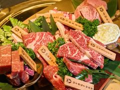 -铭牛烧肉·和牛海鲜自助(高新月牙湖店)