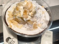手作生打椰皇冰-喜茶(深圳万象城黑金店)