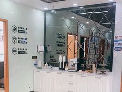 -茂菊口腔连锁(浦东南路店)