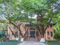 -中山大学广州校区南校园怀士堂