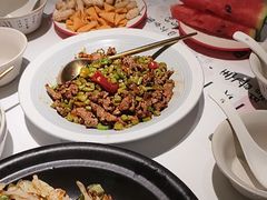 酸豆角炒黄牛肉-四方桌·福建客家土菜(沙县步行街店)