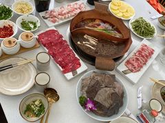 -墨居上隐·院子里火锅(峨眉店)
