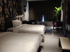 -万泊酒店(长沙五一广场国金中心店)