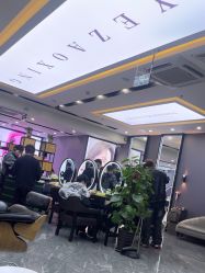 -藤野造型烫染·漂发