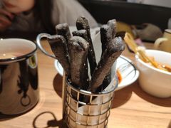 蘸汤吃的黑油条-太二酸菜鱼(福州泰禾店)