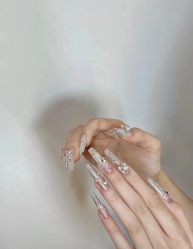 -赢韵美甲美睫瑞士净斑中心