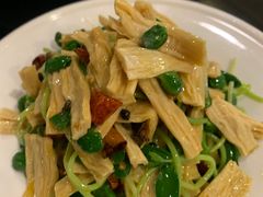 -皇城根·烤鸭·鱼头·家常菜(欧亚大观乐活城店)