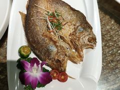 煎黄花鱼-牛头鱼庄·地道广西菜(西明店)