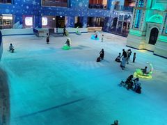 -西安银基冰雪世界
