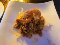 藜麦沙拉配大虾-宴悦海鲜餐厅·游水海鲜·牛排(亚龙湾瑞吉店)