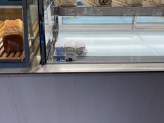 面包甜点陈列柜-WHEN PIGS FLY当猪飞