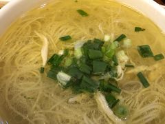 鸡汤银丝面-二孃鸡爪爪(东郊记忆店)