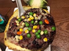 -老滇山寨•云南特色菜•地方菜•民族风情歌舞表演(金碧店)