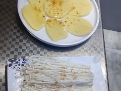 -外婆掌柜·东北家庭烤肉(托乐嘉店)