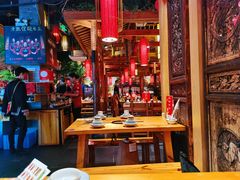 大堂-野山舂·贵州现舂酸汤火锅(鸿通城店)