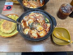 -天瑞福云南过桥米线(十里河店)