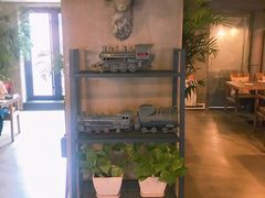 -HIGH FIVE哈福手工汉堡(桂林路店)