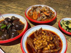 -老闵田螺馆·南昌特色小炒(梦时代店)
