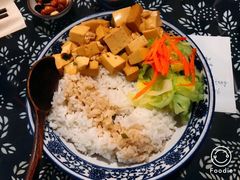 -蜗牛小馆醉乡民谣云南菜(惠新西里店)