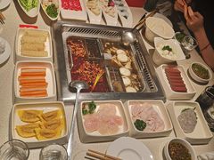 -海底捞火锅鲜切牛肉主题店(长寿路店)
