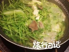 黑猪灼泉水时蔬-吃饭皇帝大(解放西路店)