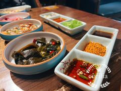 -明洞阿姨·韩式酱蟹烤肉·创意料理(三元桥店)