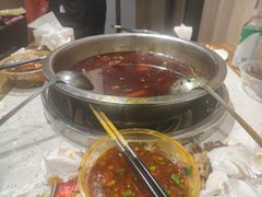-肖肖酸萝卜鱼火锅(总店)